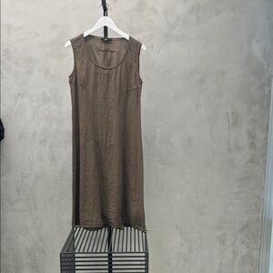 Elegant Brown Sleeveless Dress